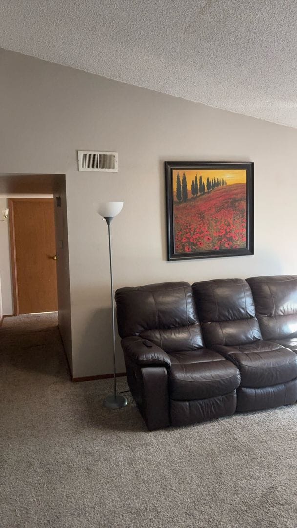 Foto del edificio - Nice 2 bed 2 bath second floor unit near Buckley Air Force base!