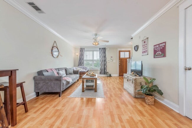 Foto del edificio - PRE-LEASE August 2026!!! 2/2.5 in The Wood...