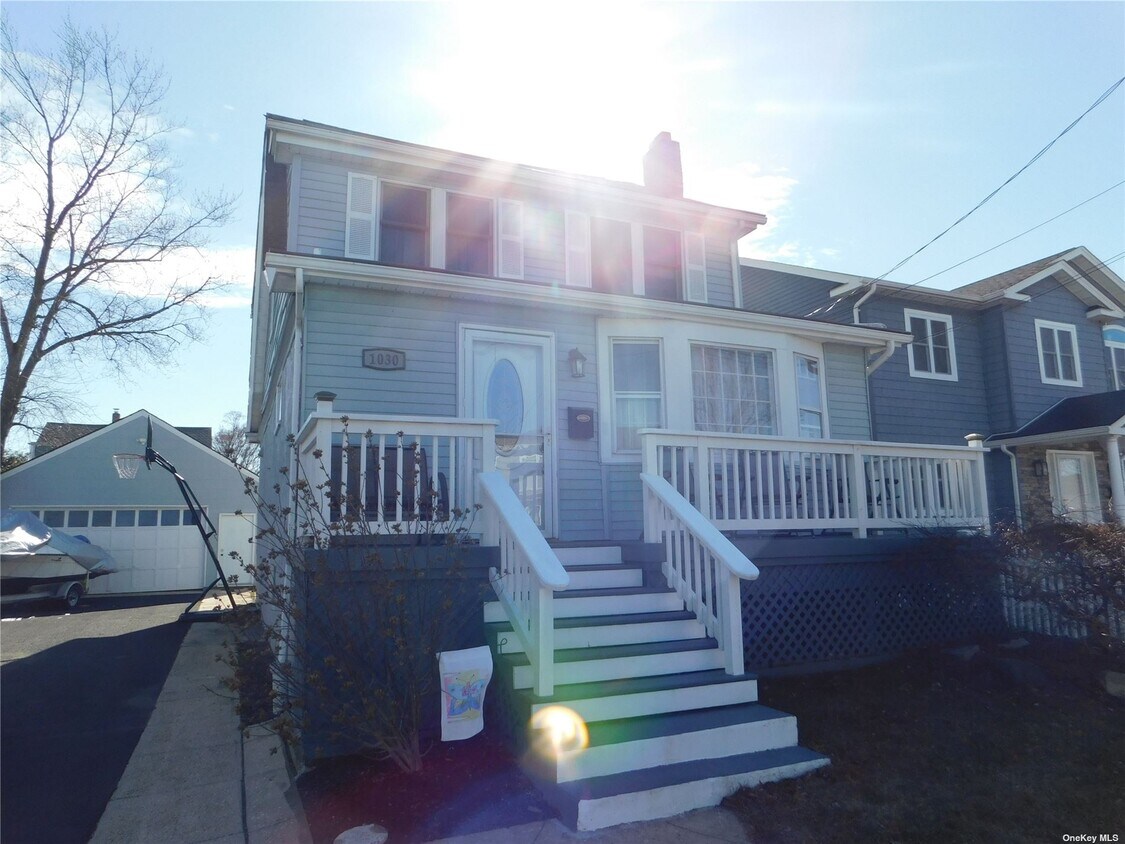 1030 Jefferson St, Baldwin, NY 11510 House Rental in Baldwin, NY