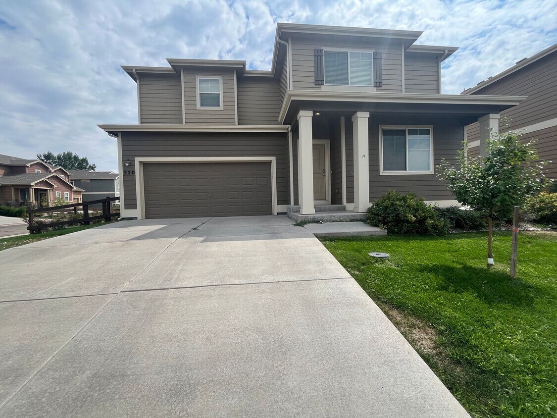 Primary Photo - Fantastic Home in North Fort Collins