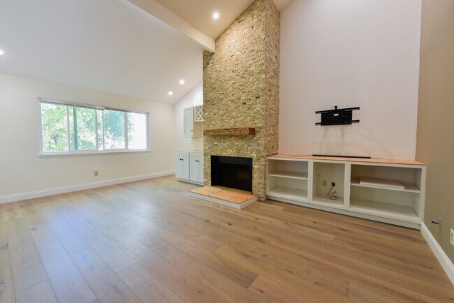 Foto del edificio - 336 Scottsdale Rd