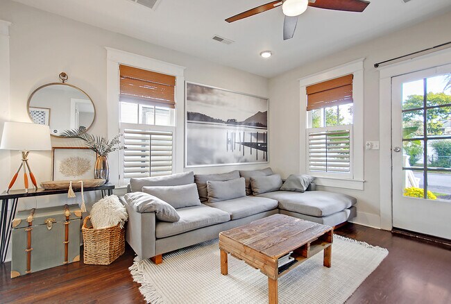 Photo - 291 President St House