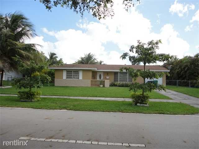 Foto principal - 13840 SW 82nd St