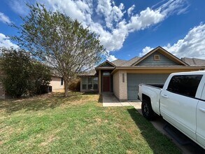 Building Photo - 15111 Pidmont Ln