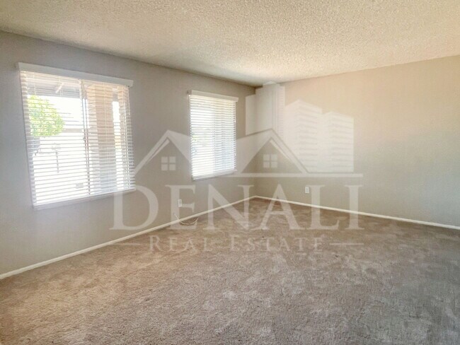 Building Photo - 2243 W McRae Way