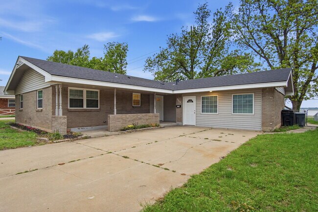 Foto del edificio - 3717 N Eagle Ln