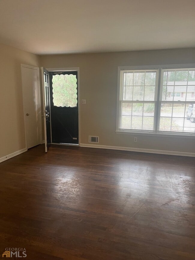 Foto del edificio - 808 S Nottingham Rd