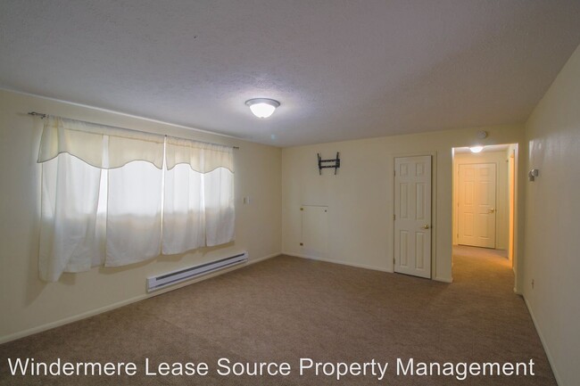 Building Photo - 2033 S Garfield Rd