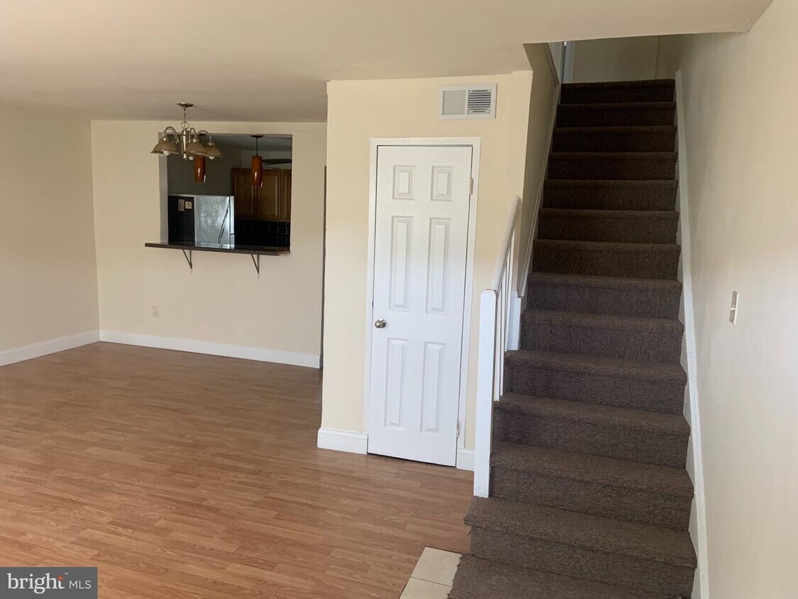 Foto principal - 2414 Liberator St