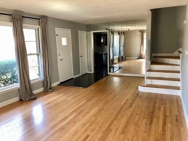 Building Photo - 2911 Wilmette Ave