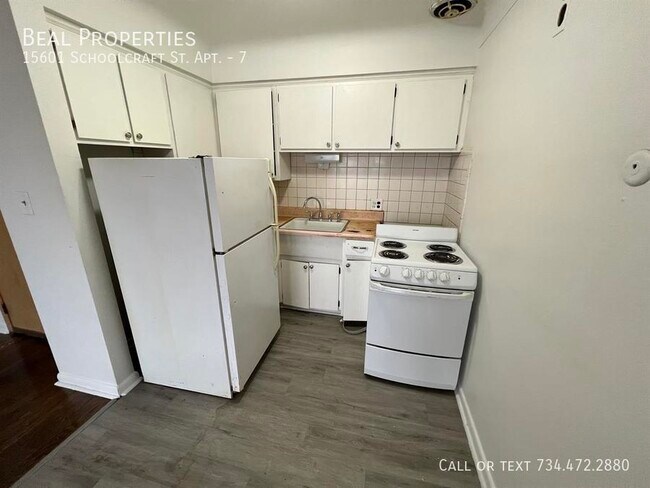 Foto del edificio - 15601 Schoolcraft Rd