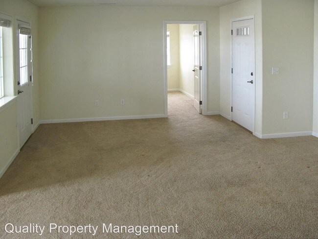 Building Photo - 2521 Corona Ave