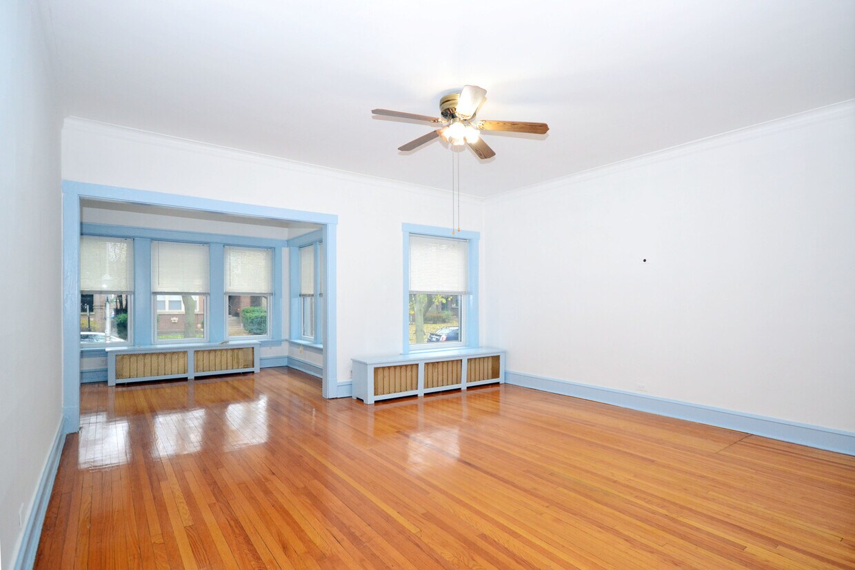 Primary Photo - 1236 W Arthur Ave