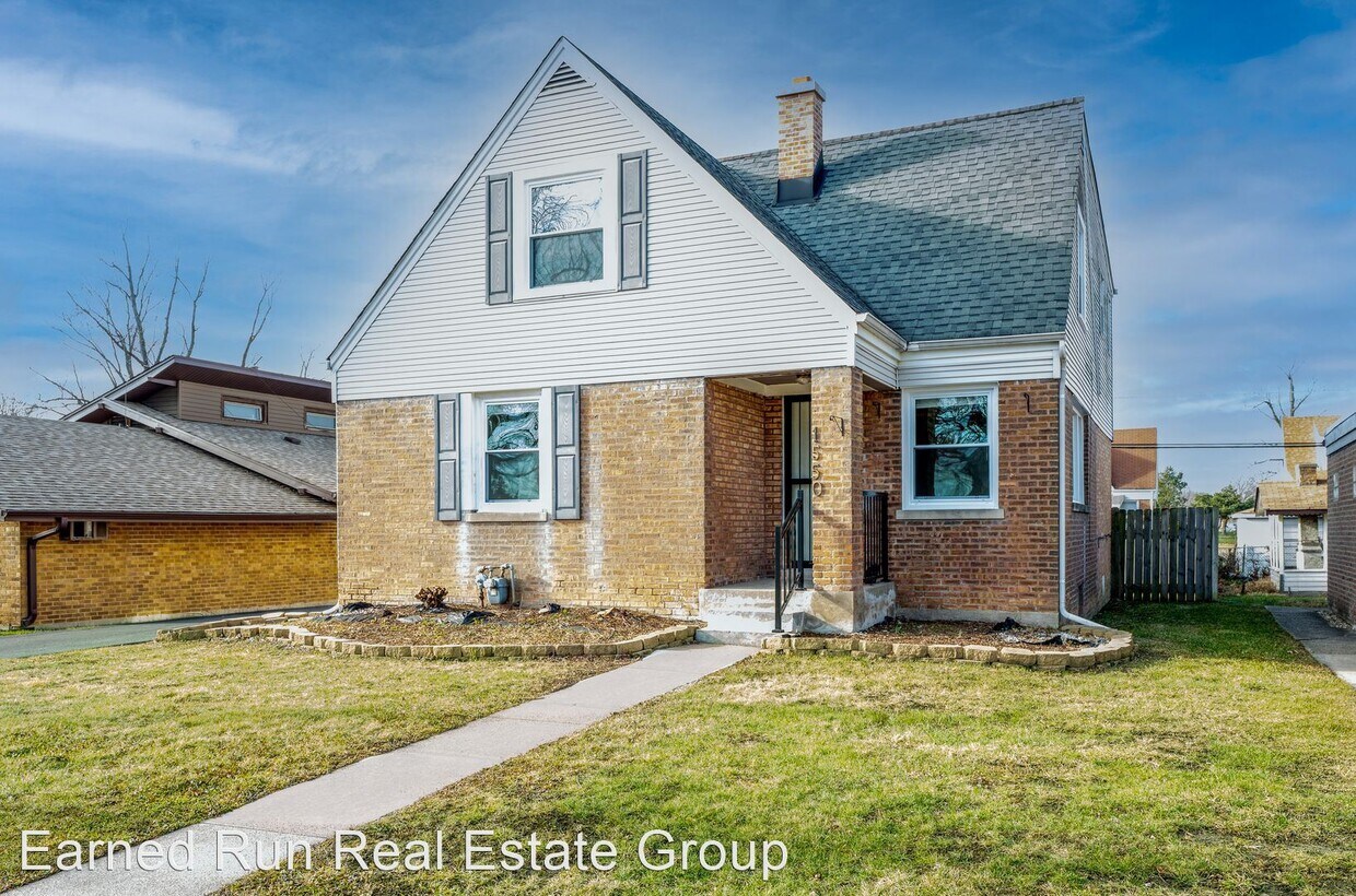 1550 Heidorn Ave, Westchester, IL 60154 House Rental in Westchester