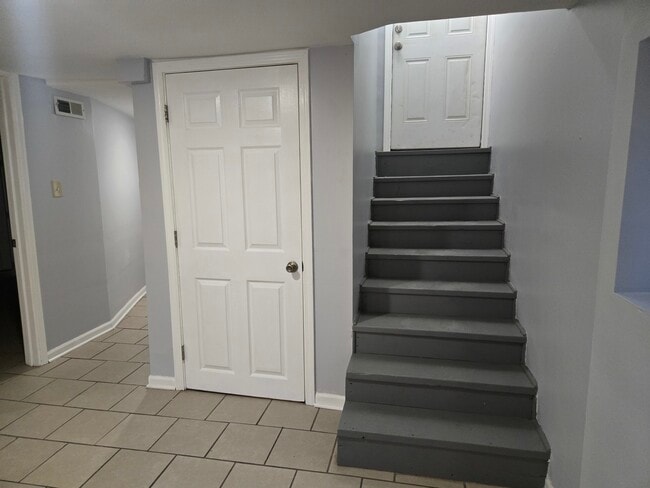 Building Photo - 5508 W Congress Pkwy