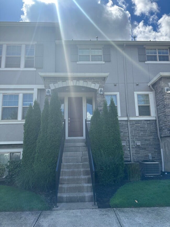 Photo - BEAUTIFUL CONTEMPORARY HOME IN BETHANY