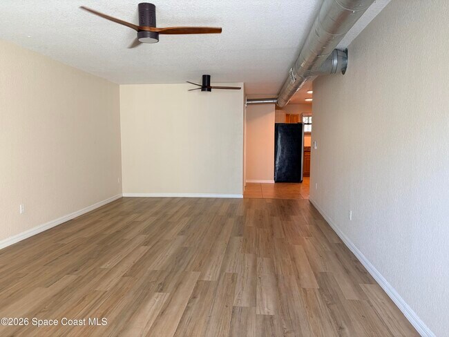 Foto del edificio - 1464 Guava Ave