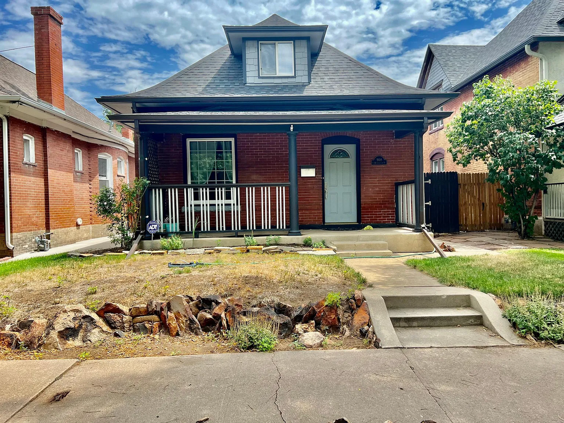 Primary Photo - Charming 3BD, 2BA Wash Park Home with 2-Ca...