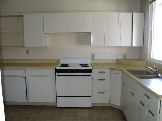 Building Photo - Arcata House Tier 2