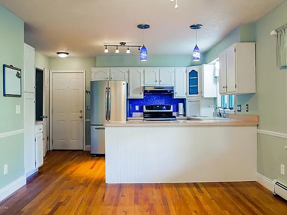 Photo - 6275 Oneida Rd House