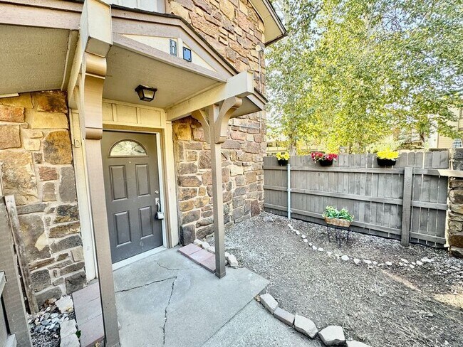 Building Photo - 6526 S Memorial Dr