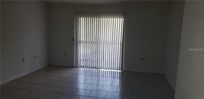 Building Photo - 5287 Images Cir