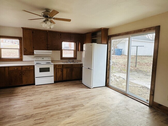 Foto del edificio - 340 N Mill St