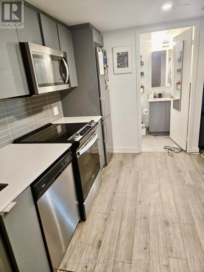 Building Photo - 30 Tretti Wy