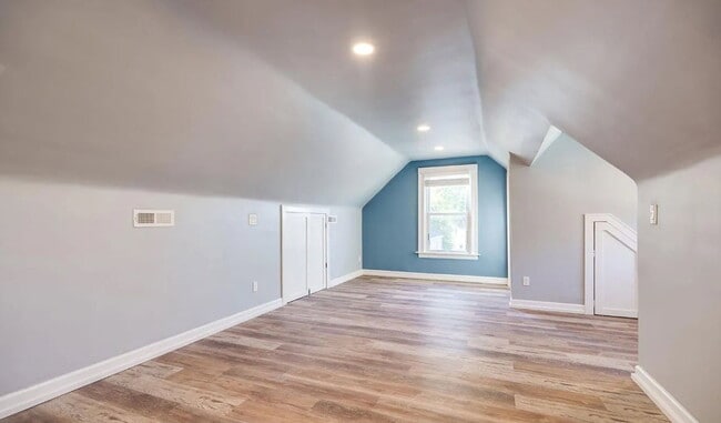 Building Photo - 4326 Brownway Ave