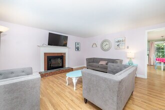 Building Photo - 11 Brandywine Ln
