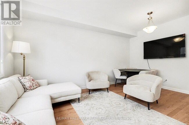 Photo du bâtiment - 201 Gerry Lalonde Dr