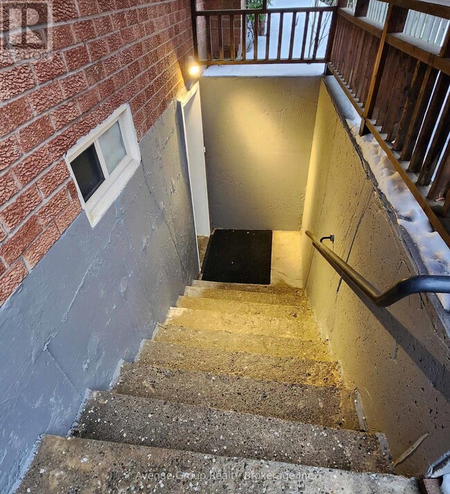 Building Photo - 508 Lightfoot Pl