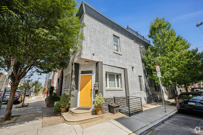 Building Photo - 1921 Reed St