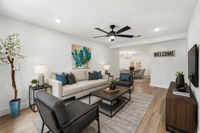 Foto del edificio - 3714 Brookmeade Dr