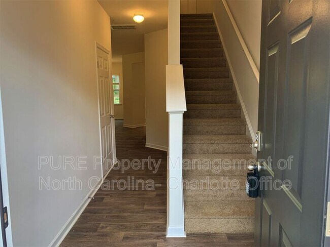 Foto del edificio - 6116 Guildhall Ln
