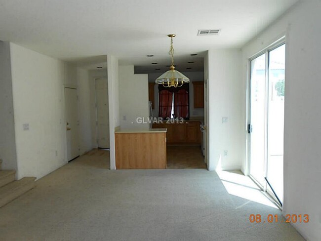 Foto del edificio - 8475 Adams Grove St