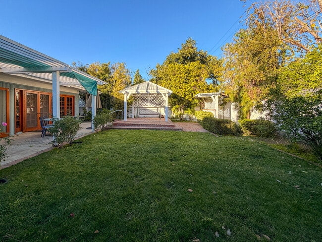 Foto del edificio - 5516 Ethel Ave