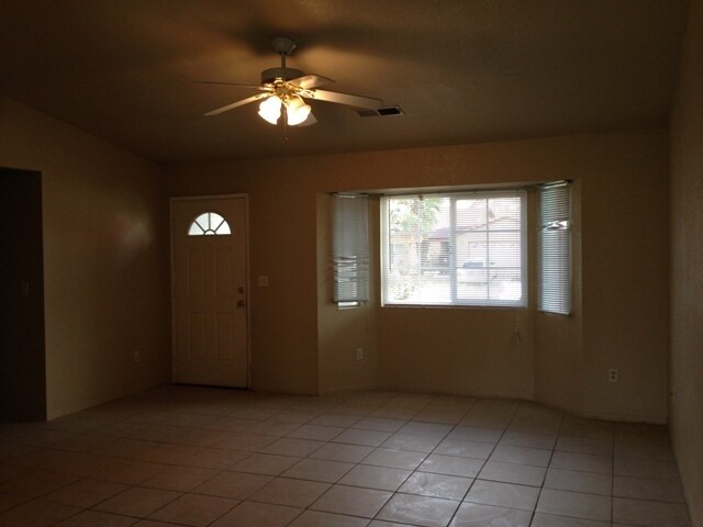 Building Photo - 354 Edan Ct