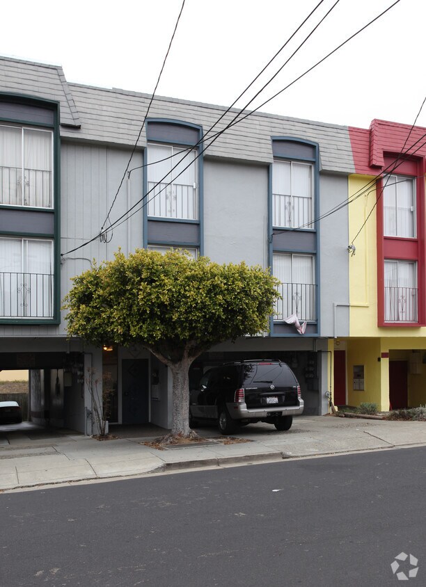 Foto principal - 480 90th St