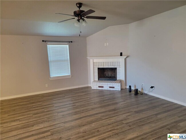 Building Photo - 6705 Keechi Valley Dr