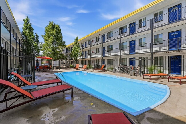 Pool - Courtyard at Cherry Creek
