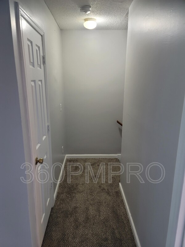 Building Photo - 3518 Ten Oaks Ct