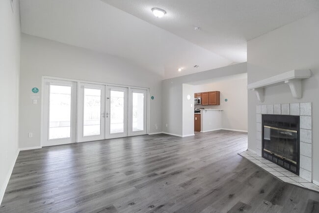 Building Photo - 1029 Beckstrom Dr