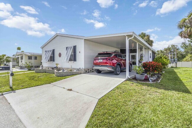 Building Photo - Nokomis Lake Village 3 bed/2bath