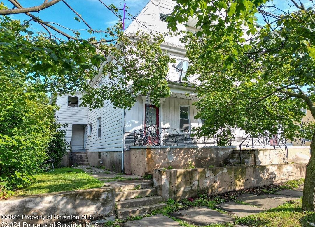 Foto principal - 922 S Webster Ave