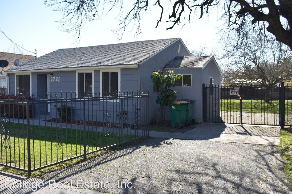 Primary Photo - 2 br, 1 bath House - 3721 N. Sutter St.