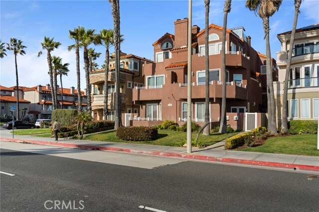 Building Photo - 1314 Pacific Coast Hwy