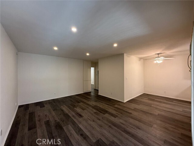 Foto del edificio - 943 N Louise St