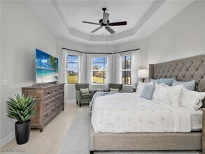 Building Photo - 6096 Dogleg Dr