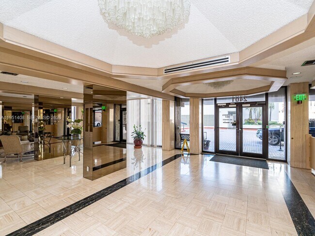 Building Photo - 2401 S Ocean Dr